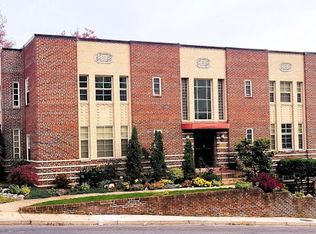 Courthouse Manor Apartments, Arlington, VA 22201