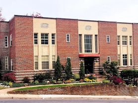Courthouse Manor Apartments