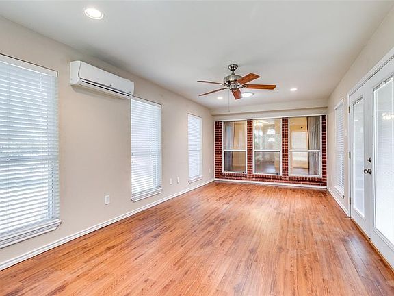 4th image of 1560 Vista Ridge Dr