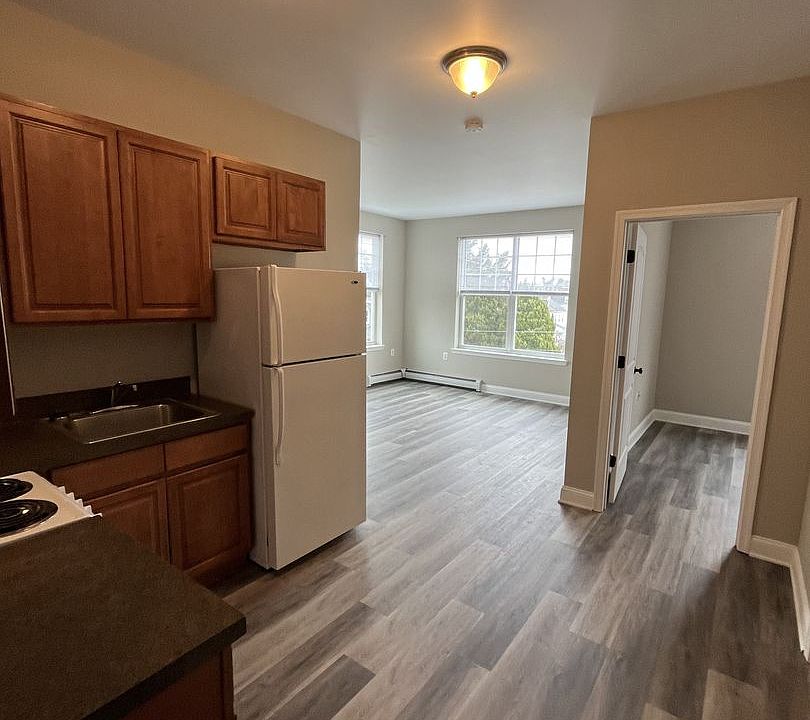 1st image of 45 E 7th Ave APT 304