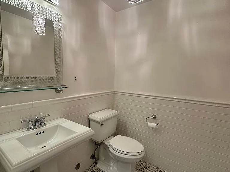1531 W Laurel Ave — Photo 23