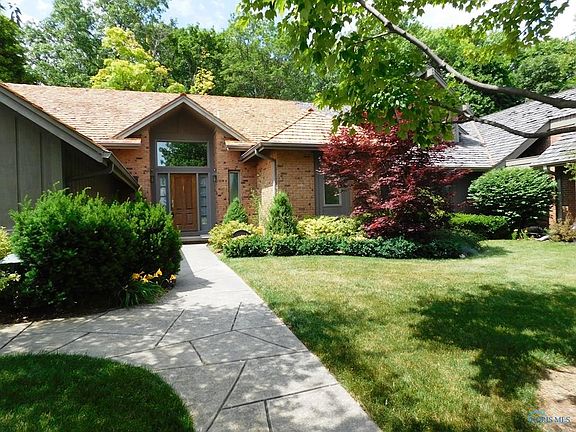 2nd image of 29680 Chatham Way