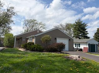 17312 Poe Ave, Lansing, IL 60429