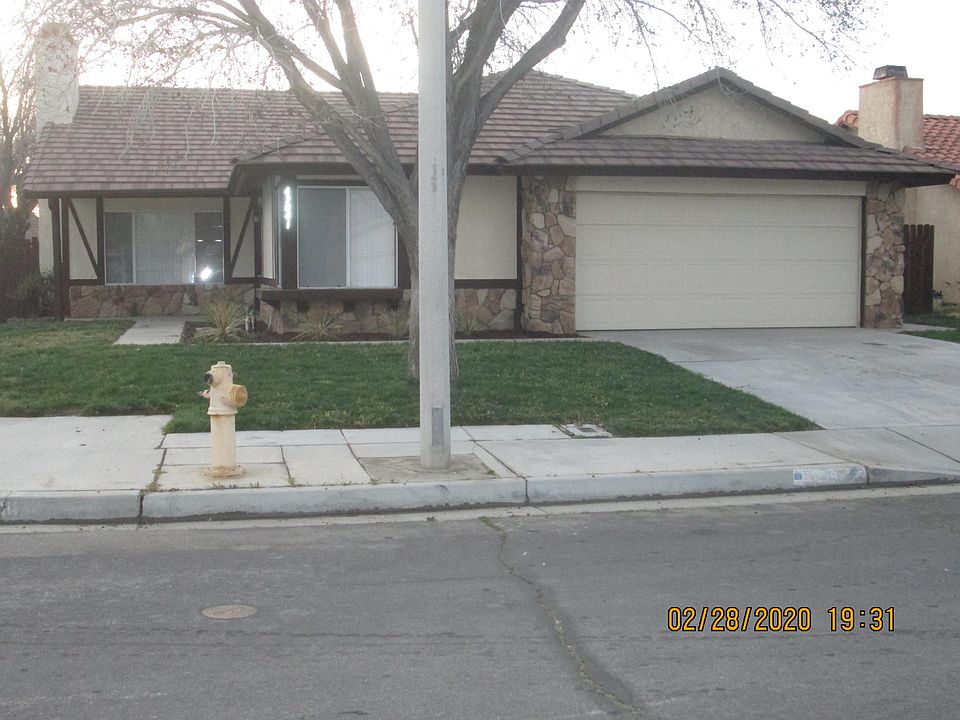 1st image of 43841 Estrella Ln