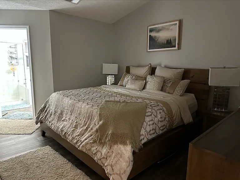7821 Heaton Way — Photo 12