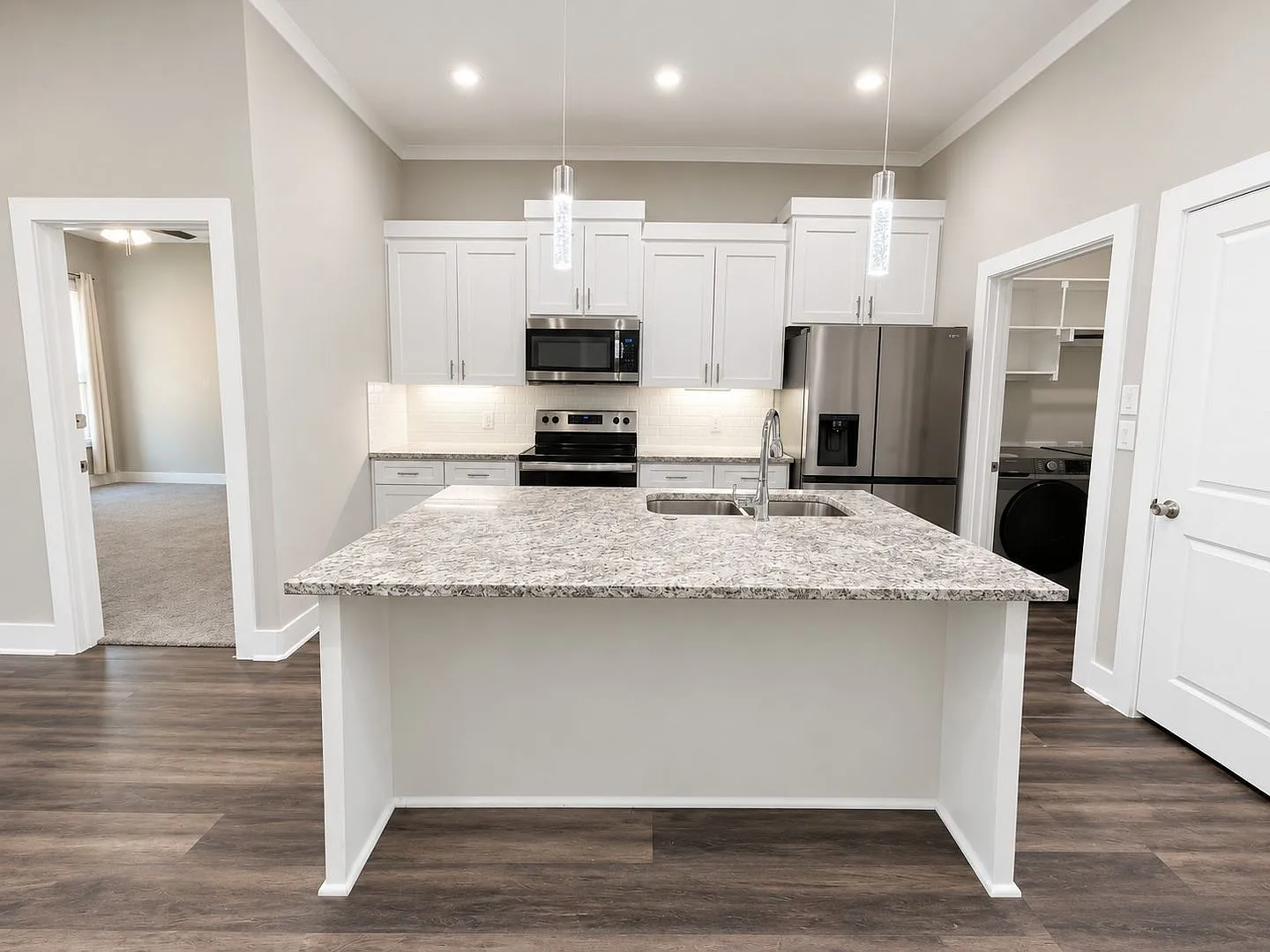 Gorgeous 4-Bedroom House for rent in Dallas — Photo 3