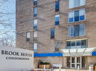 99 Pond Ave APT 123, Brookline, MA 02445