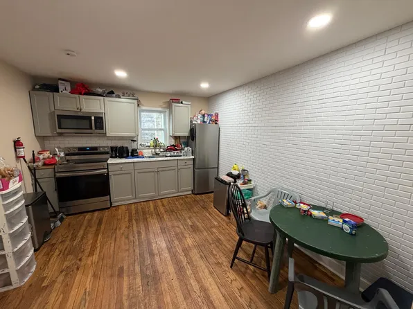 (undisclosed Address), Amityville, NY 11701