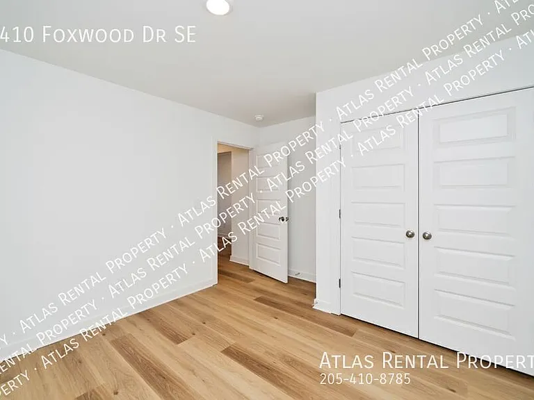 4410 Foxwood Dr — Photo 8