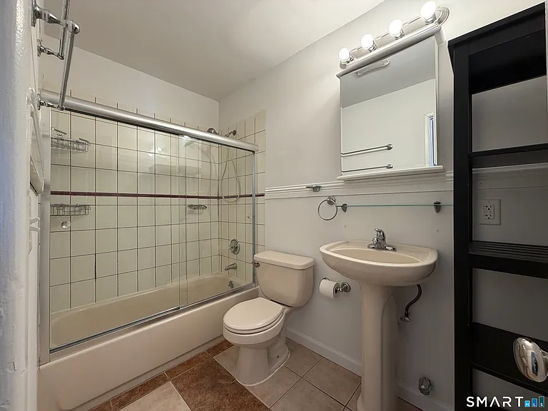 69 Cove Rd #B9 — Photo 16