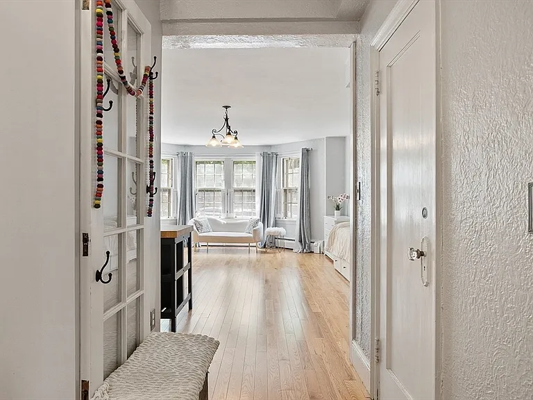 250 Beacon St #1B — Photo 20