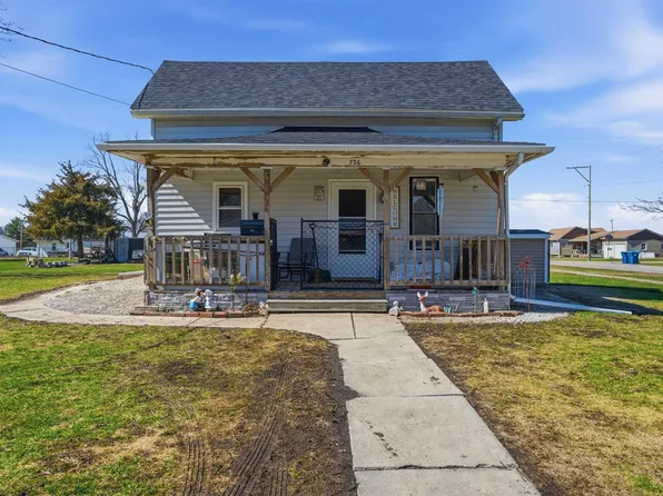 736 Washington St, Minonk, IL 61760