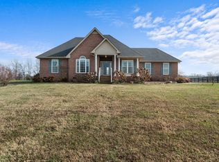 1010 Kamber Leigh Dr, Cedar Hill, TN 37032