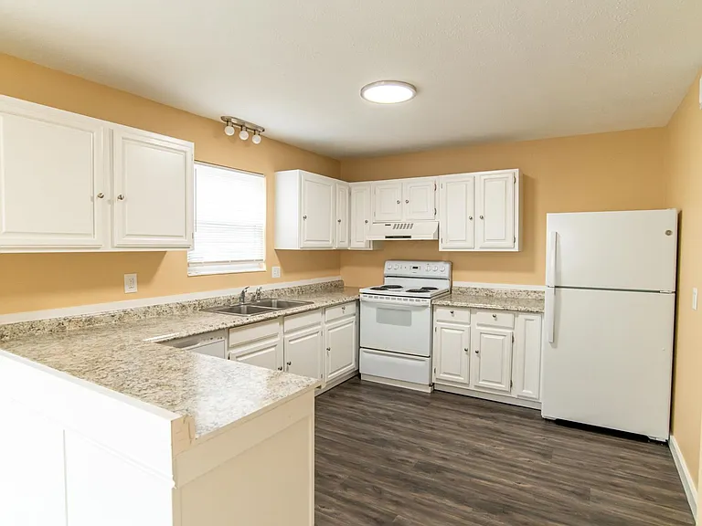 3422 Orlando Dr — Photo 9