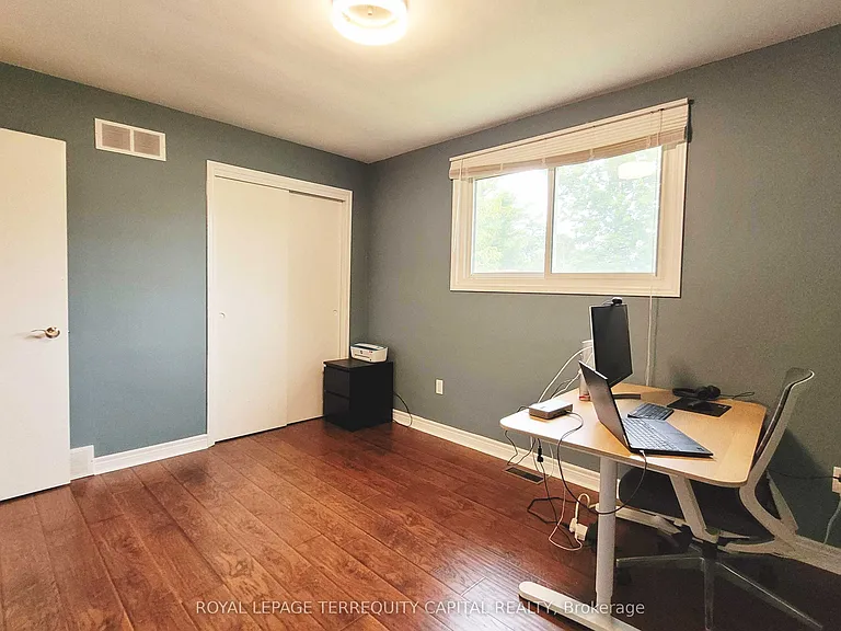 16 Mayfair Ct — Photo 14