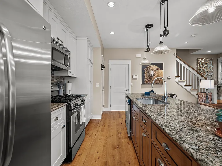 706 Ivy St #2 — Photo 13