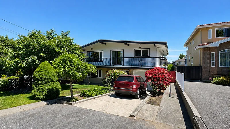 4 bed, 2.5 bath, 2578 sqft, $5,000 — Photo 4