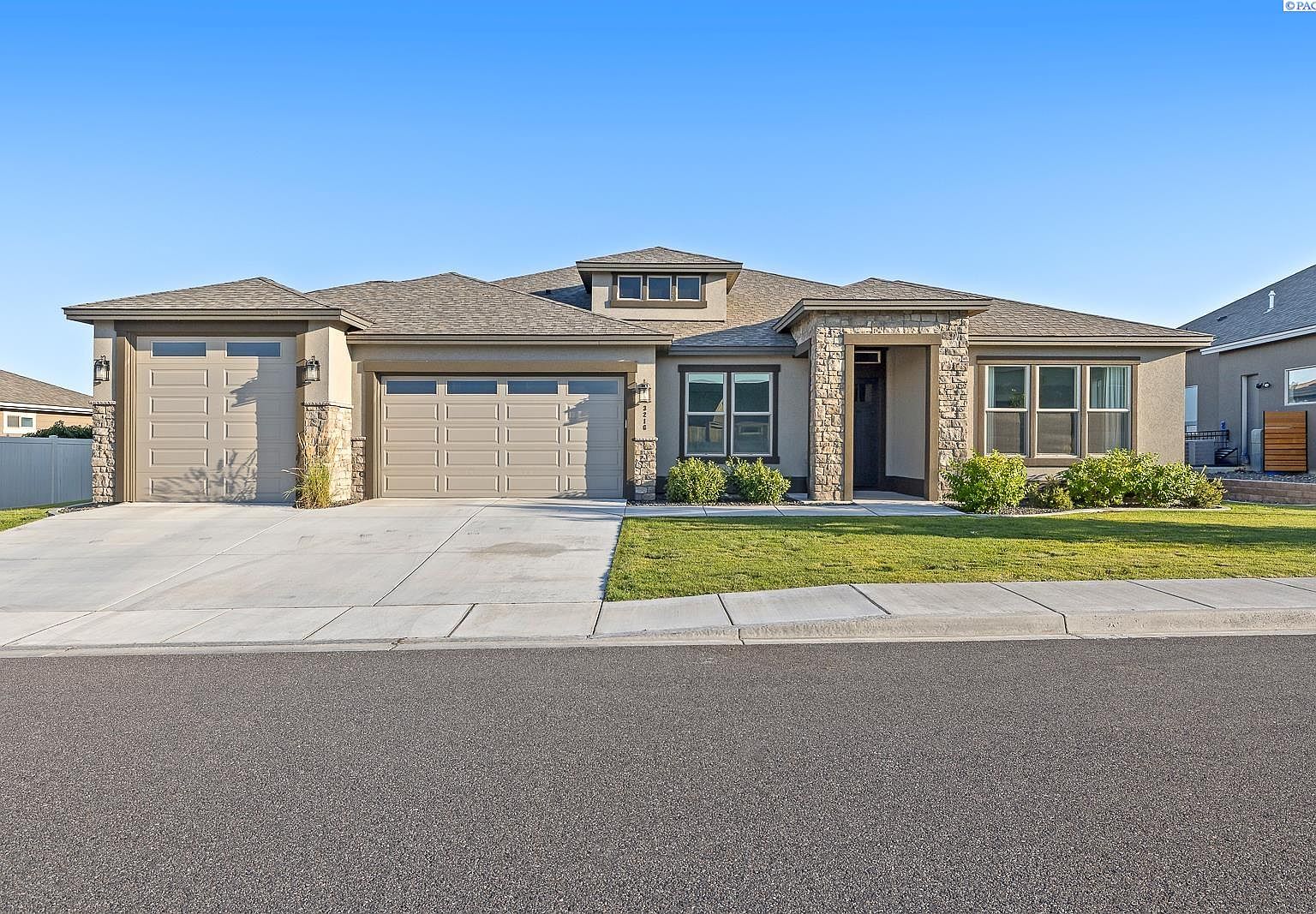 3216 Wild Canyon Way