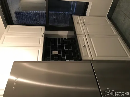 Rented by City Connections Realty | media 7