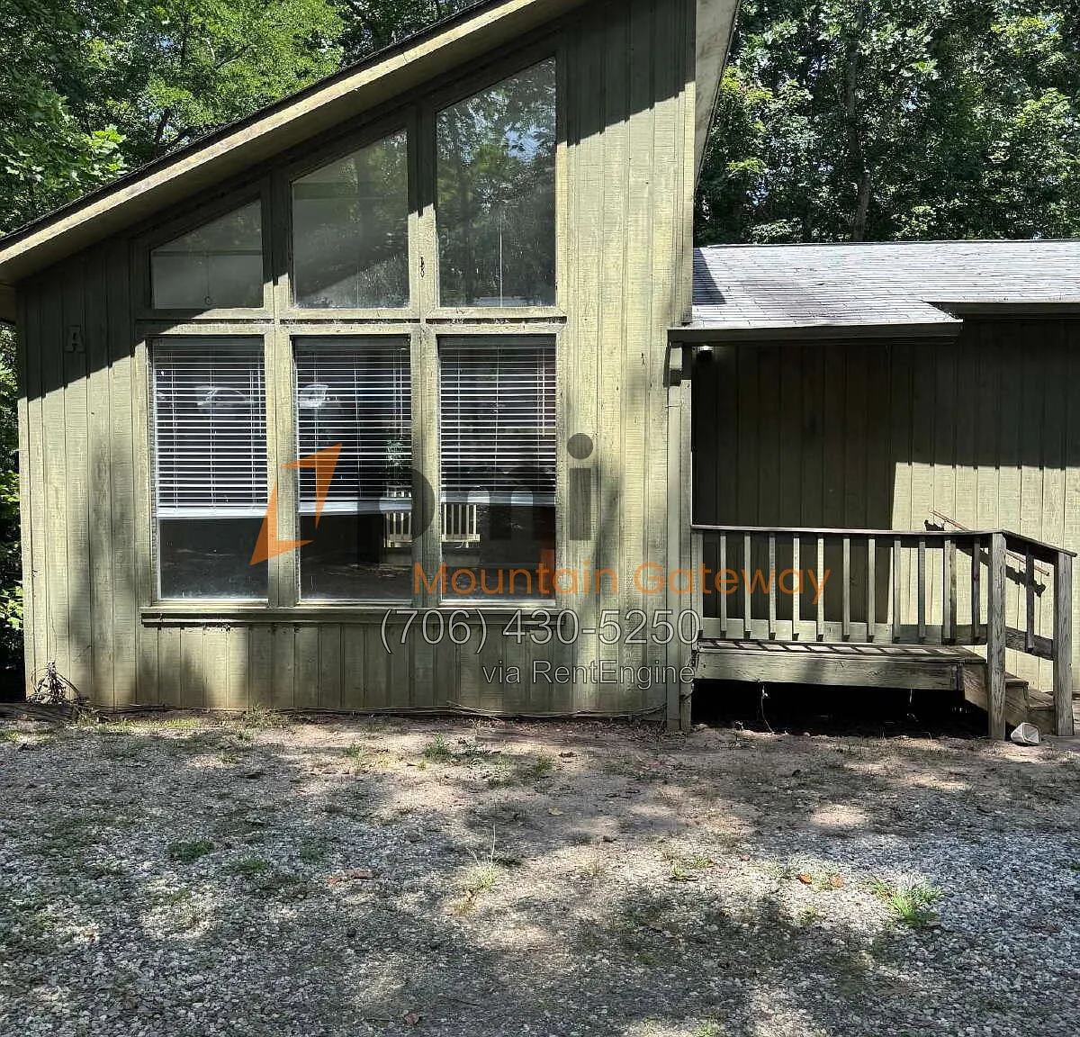 2 bed, 1.5 bath, 820 sqft, $1,200 — Photo 1