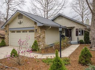 2040 Golfside Ln, Hendersonville, NC 28739