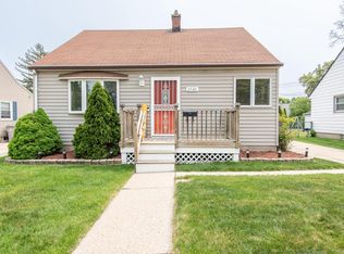 3922 N 83rd St, Milwaukee, WI 53222
