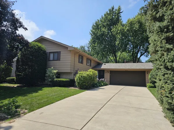 212 17th Ave SW, New Brighton, MN 55112