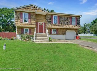 1184 Manor Dr, Lakewood, NJ