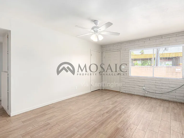 1204 S McClintock Dr #B — Photo 9