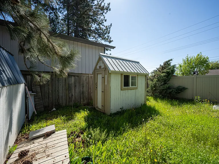 1140 W Starling Ave — Photo 22