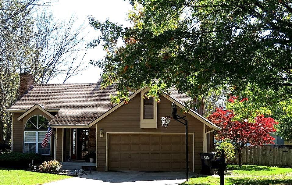 1st image of 4100 NW Apple Valley Ct