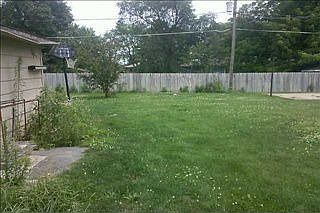 2nd image of 505 NE Main St