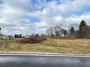 S54W25451 Primrose Ln, Waukesha, WI 53189