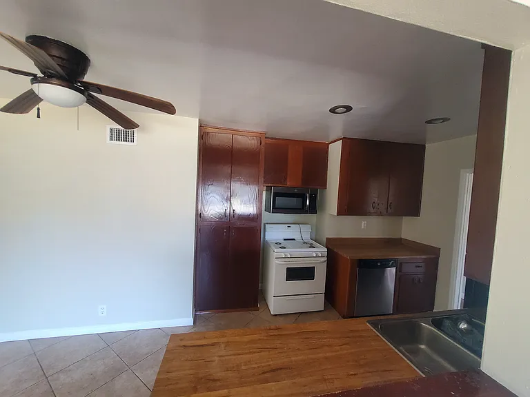 13201 Hazel St — Photo 6
