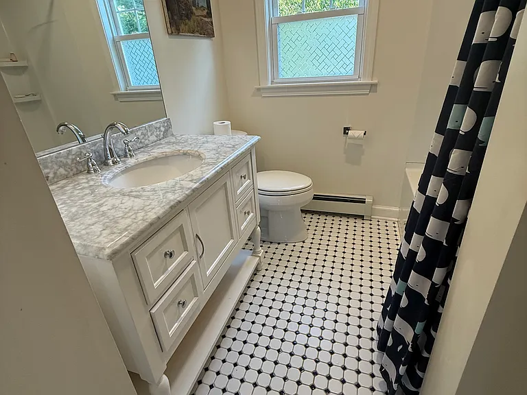 18 Neptune Ave — Photo 5