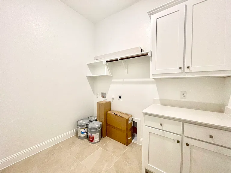 1632 Estivella Dr — Photo 26
