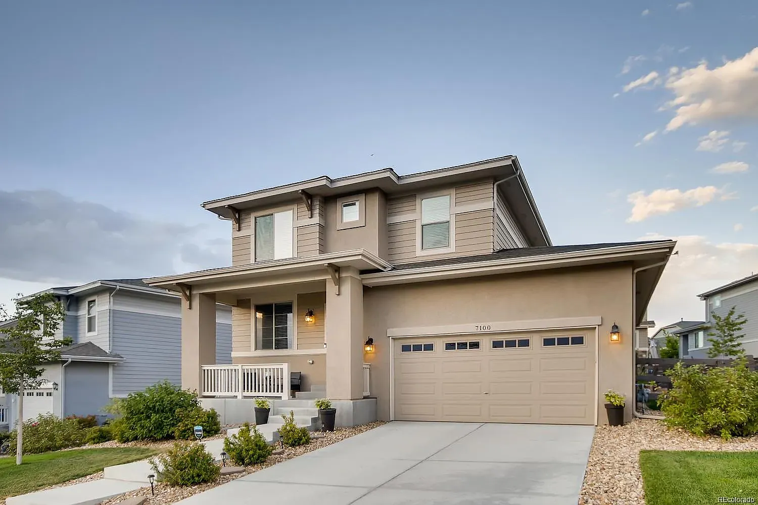 4 bed, 3.5 bath, 2900 sqft, $3,499 — Photo 1