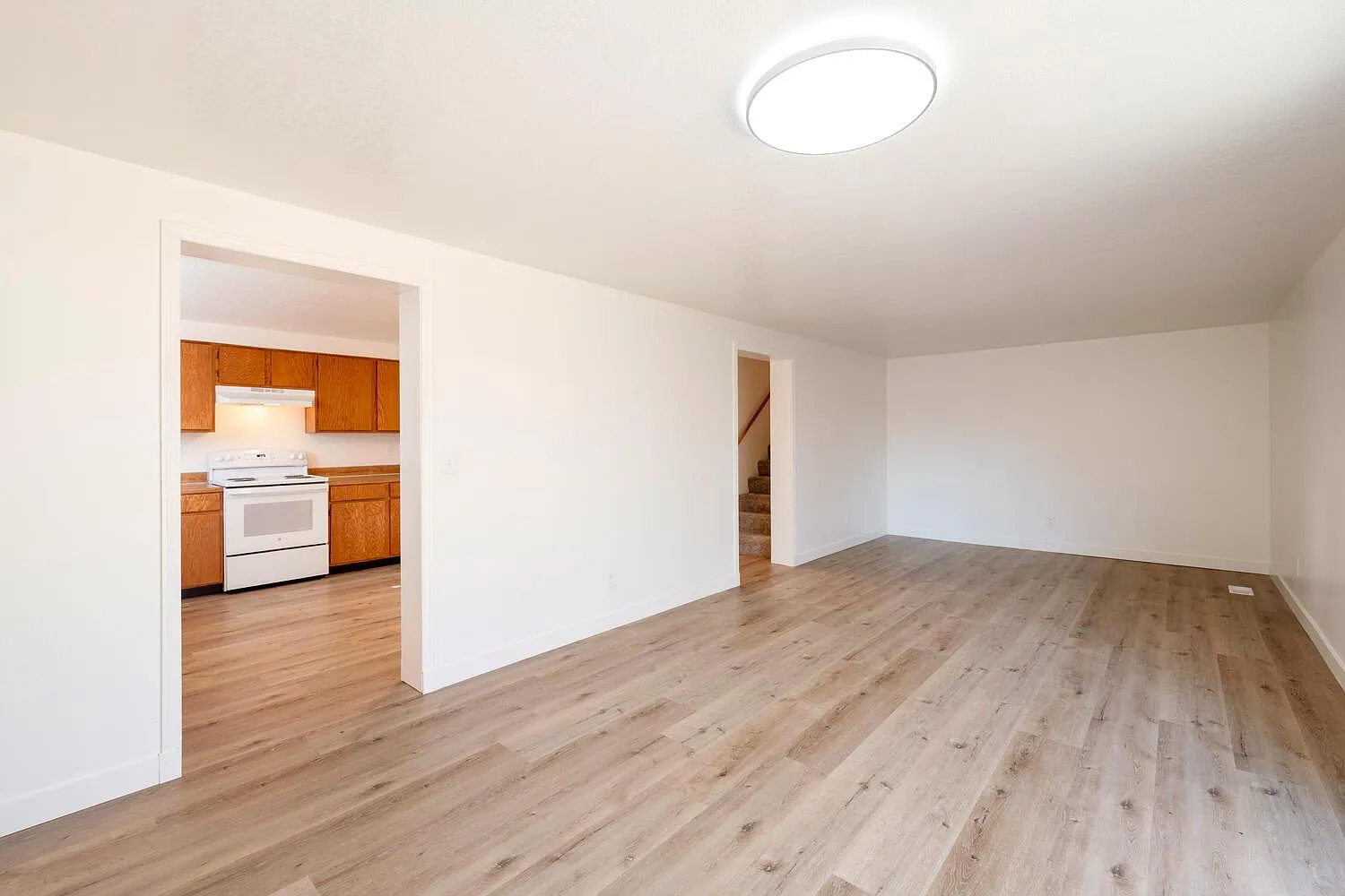 4 bed, 2.5 bath, 1300 sqft, $2,600 — Photo 4