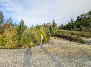 18 Eagle Dr, Shawnigan Lake, BC V8H2J1