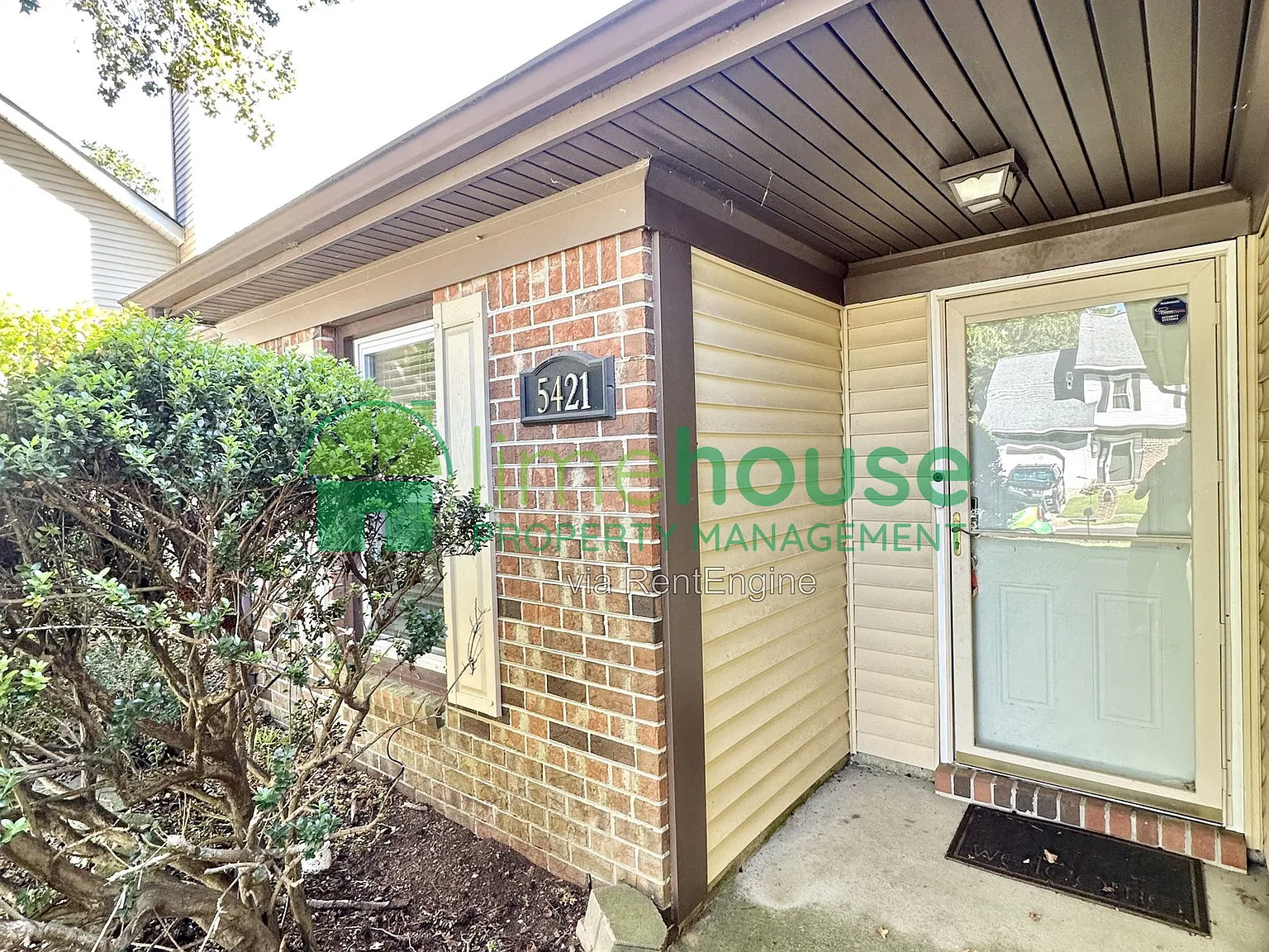 3 bed, 2.0 bath, 1113 sqft, $2,250 — Photo 3