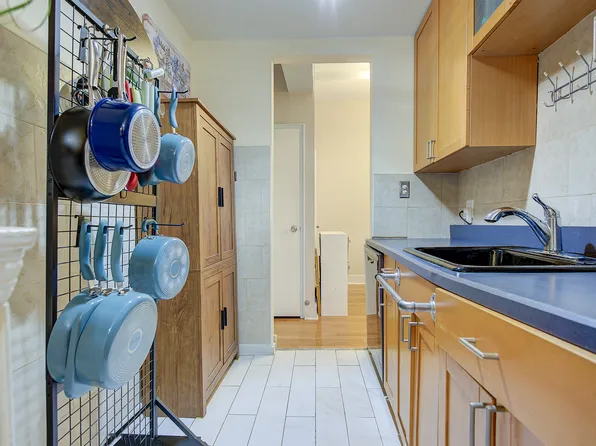 67-35 Yellowstone Boulevard image 14 of 27