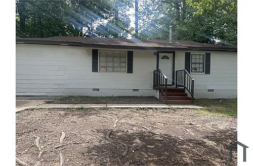 3050 Woodview Dr Photo 1