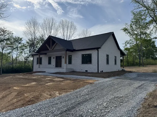 1103 Sycamore Valley Rd, Ashland City, TN 37015