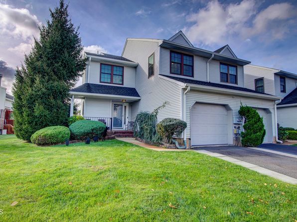 141 Chestnut Way #14-1