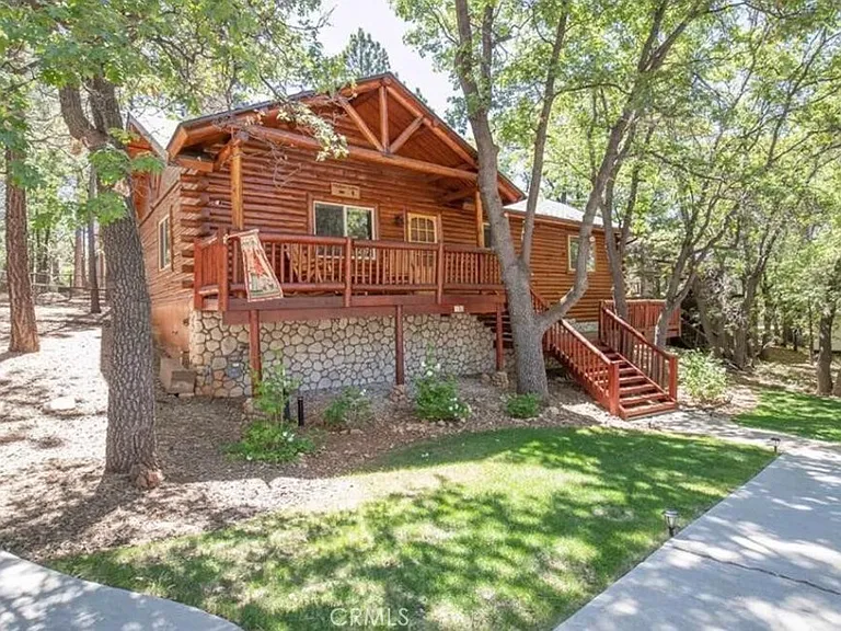 1793 Columbine Dr — Photo 3