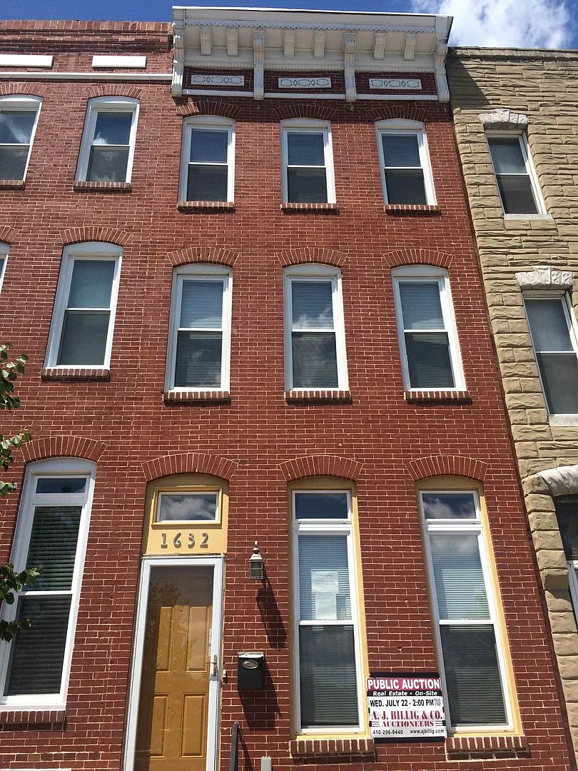 Amazing 3 Floor Row Home — Photo 1
