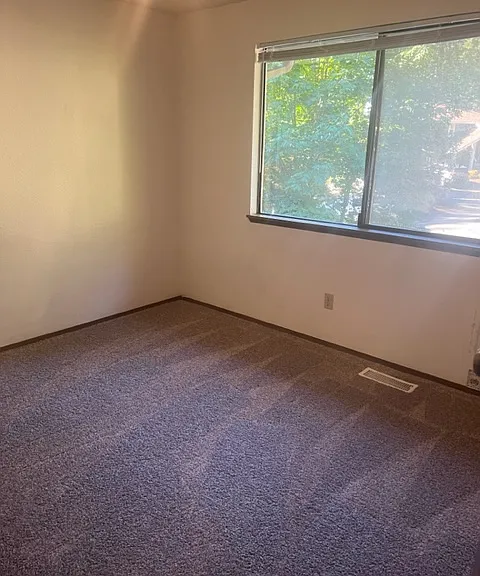 Upstairs Bedroom #3