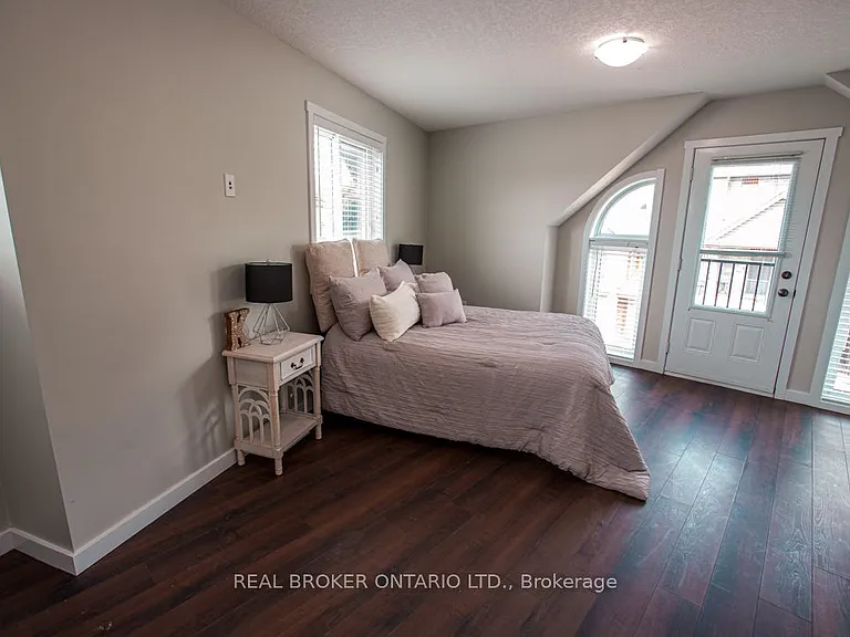489 East Ave #B — Photo 38