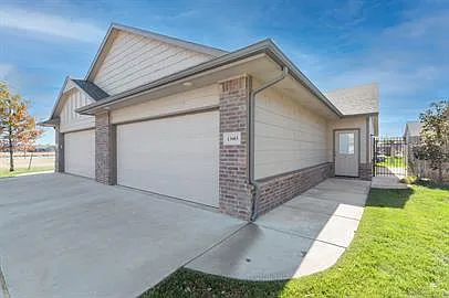 13625 Hunters View St - 1 — Photo 4