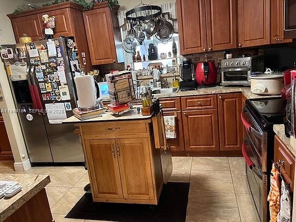 4th image of 9832 SW 27th Ter